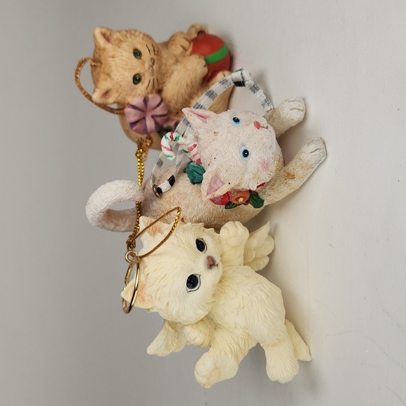 Angel kitty and 2 holiday kitties Ornaments - Picture 1 of 11